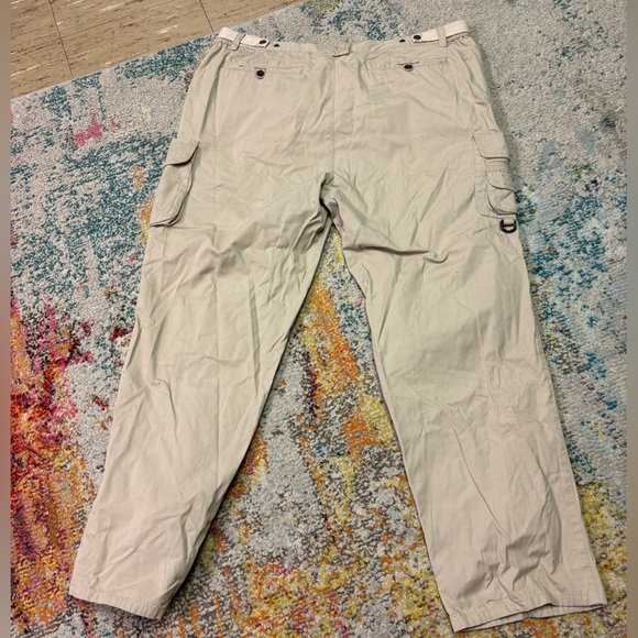 Orvis Cargo Pants Mens Beige Tan Utility Pockets Safari Fishing Gorpcore Size 40 - Picture 8 of 12